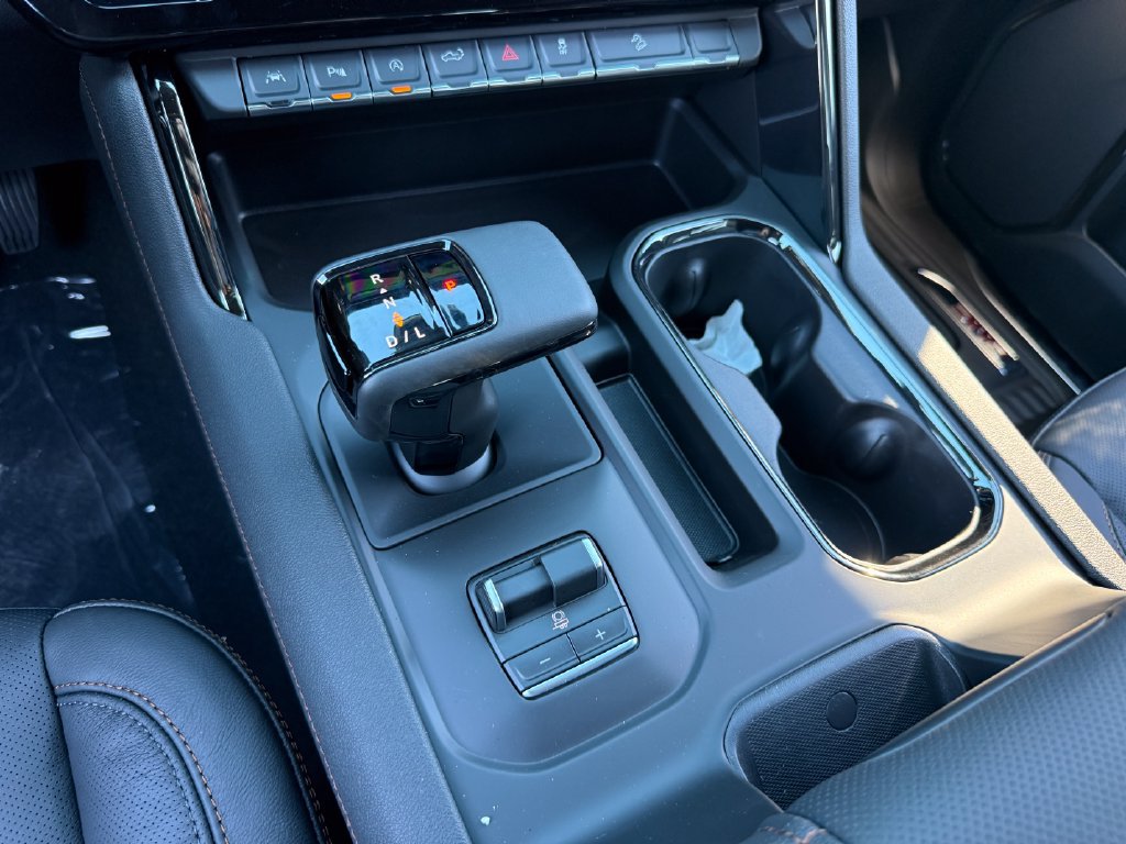 New 2026 GMC Sierra 1500 AT4 w/ AT4 Premium Package AWD/4WD image 37
