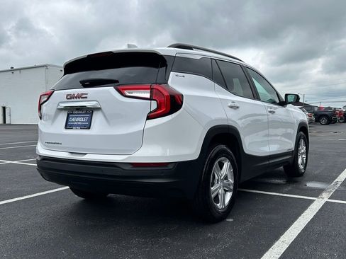 Used 2022 GMC Terrain SLE w/ Driver Convenience Package image 7