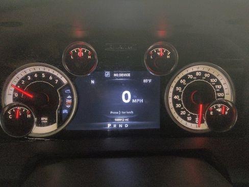Used 2015 RAM 1500 Lone Star AWD/4WD image 23