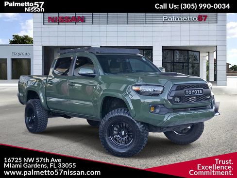 Used 2021 Toyota Tacoma TRD Sport AWD/4WD image 1
