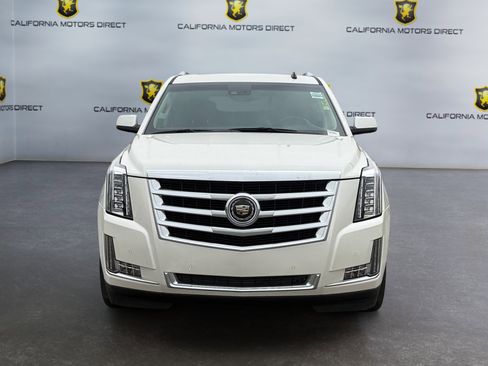 Used 2015 Cadillac Escalade ESV Premium image 8
