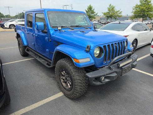 Used 2023 Jeep Gladiator Overland AWD/4WD image 1