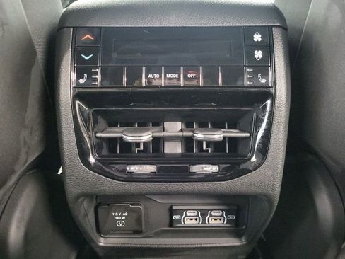 New 2025 Jeep Grand Cherokee L Limited image 41