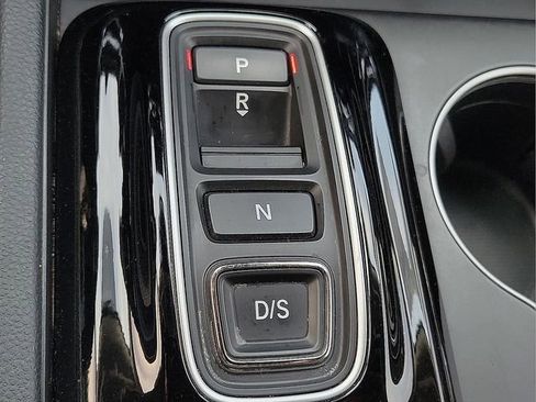 Used 2024 Honda Pilot Elite image 26