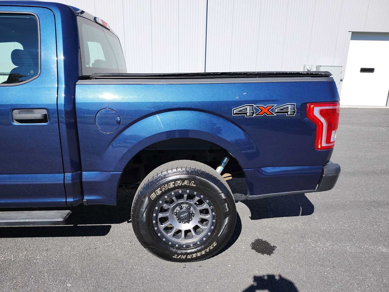 Used 2016 Ford F150 XL w/ Equipment Group 101A Mid AWD/4WD image 16