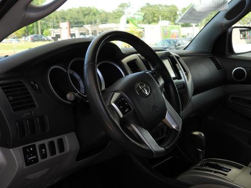 Used 2012 Toyota Tacoma PreRunner w/ SR5 Pkg image 45