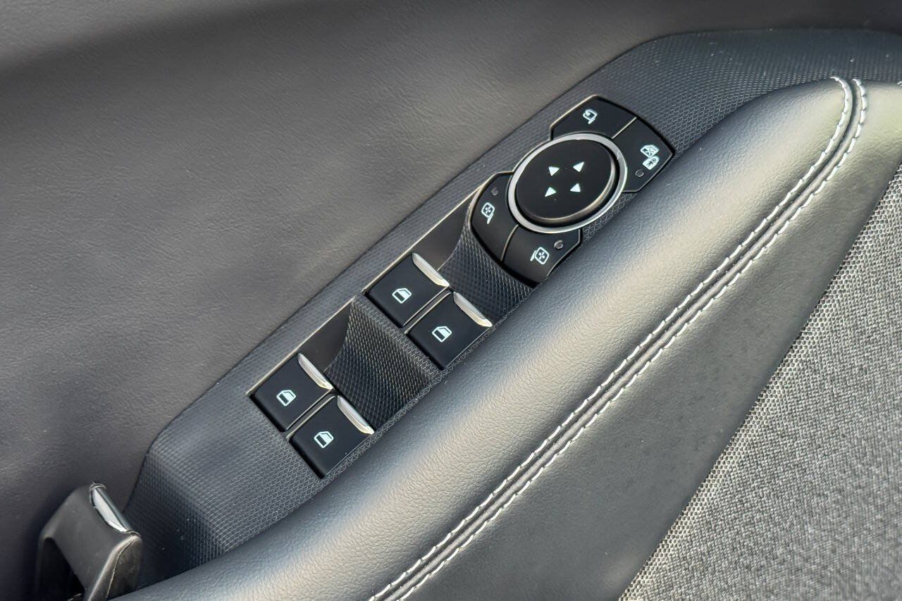 Used 2025 Ford Mustang Mach-E Premium AWD/4WD image 23