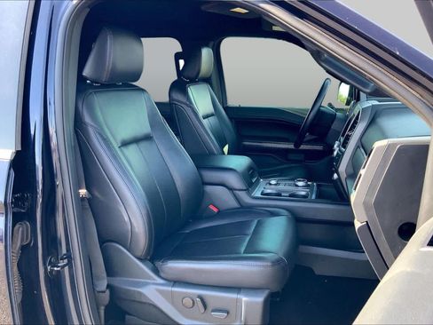 Used 2021 Ford Expedition XLT AWD/4WD image 9