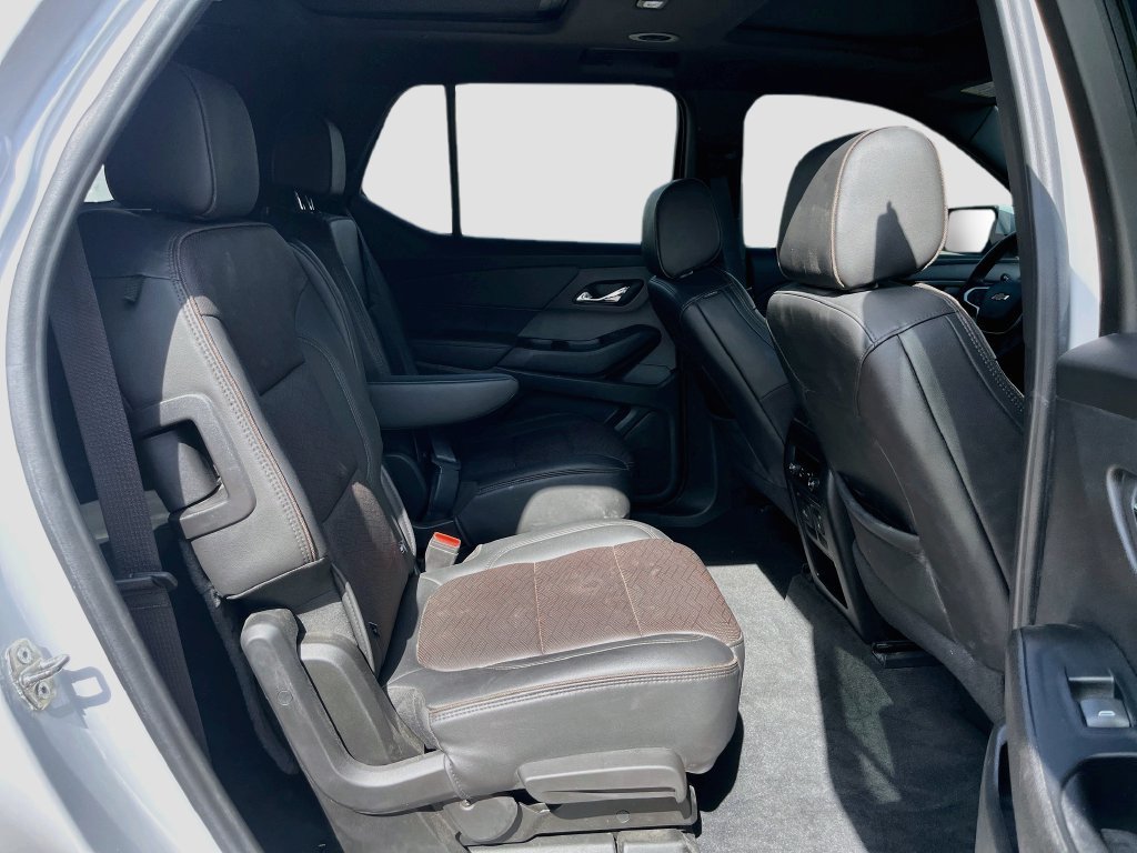 Used 2023 Chevrolet Traverse High Country w/ LPO, Floor Liner Package AWD/4WD image 31