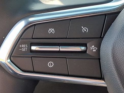 Used 2026 Chevrolet Equinox LT FWD image 21