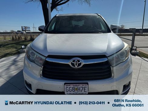 Used 2016 Toyota Highlander XLE image 9