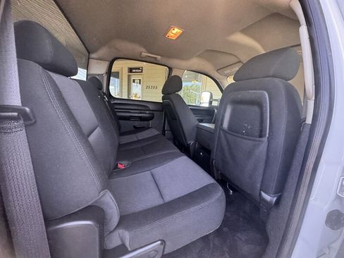 Used 2014 Chevrolet Silverado 3500 LT w/ Custom Sport Truck Package image 19