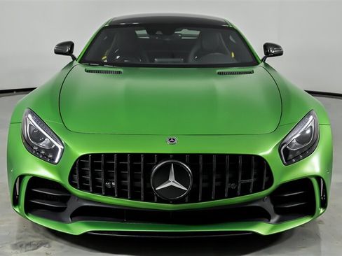 Used 2018 Mercedes-Benz AMG GT R image 4