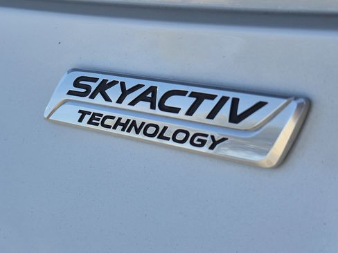 Used 2019 MAZDA MX-5 Miata RF Grand Touring image 14