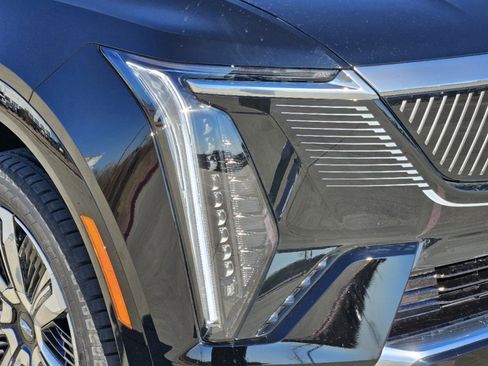 New 2025 Cadillac Escalade IQ Luxury 2 image 6