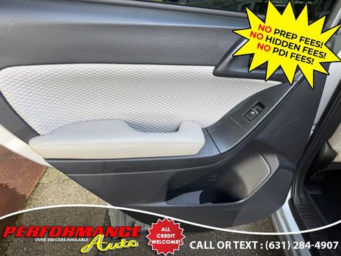 Used 2017 Subaru Forester 2.5i Premium w/ All-Weather Package AWD/4WD image 28