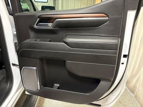 Used 2024 GMC Sierra 1500 Denali w/ Denali Reserve Package AWD/4WD image 26