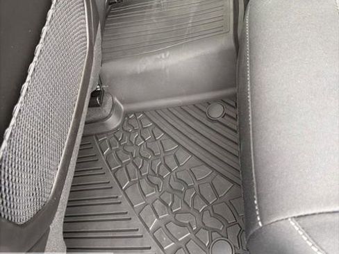 Used 2025 Jeep Grand Cherokee Laredo w/ Luxury Tech Group I image 26