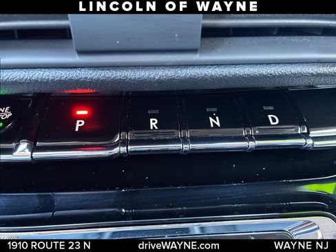 Certified 2023 Lincoln Corsair AWD w/ Rear Removable Package Tray image 21
