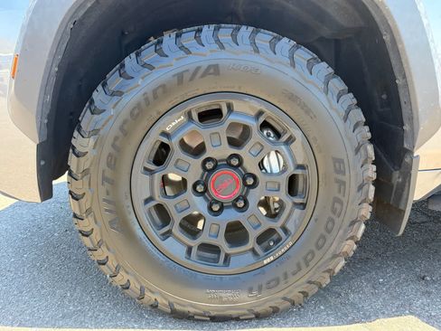 Used 2023 Toyota Sequoia TRD Pro AWD/4WD image 6