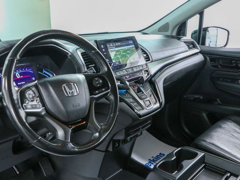 Used 2023 Honda Odyssey Touring image 24