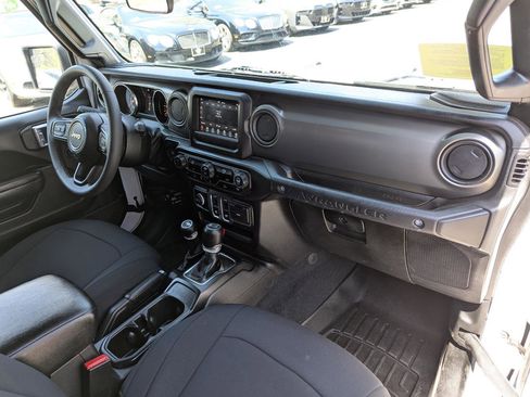 Used 2023 Jeep Wrangler Sport AWD/4WD image 31