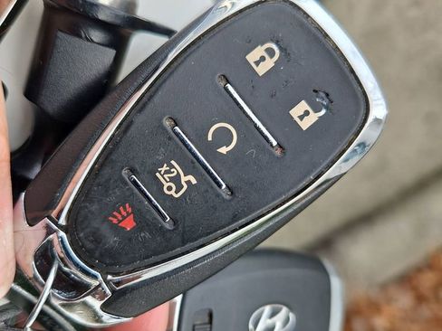 Used 2023 Chevrolet Camaro LT w/ RS Package image 33