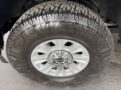 Used 2022 Ford F350 XLT w/ XLT Value Package AWD/4WD image 10