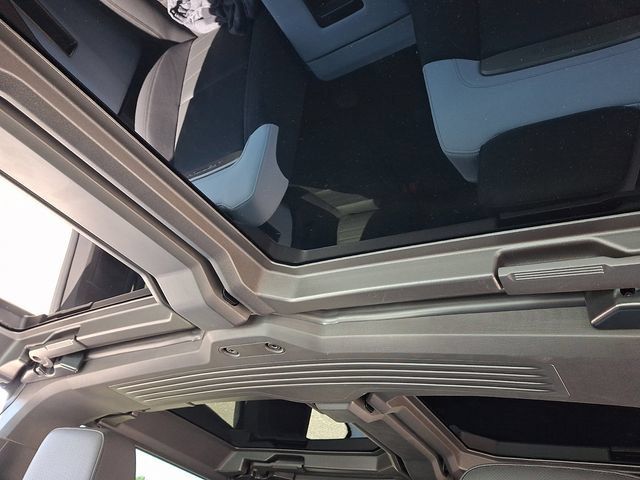 Used 2025 GMC Hummer EV 3X AWD/4WD image 18