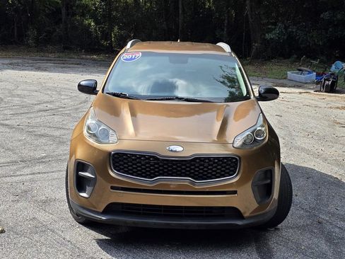 Used 2017 Kia Sportage LX w/ LX Popular Package FWD image 2