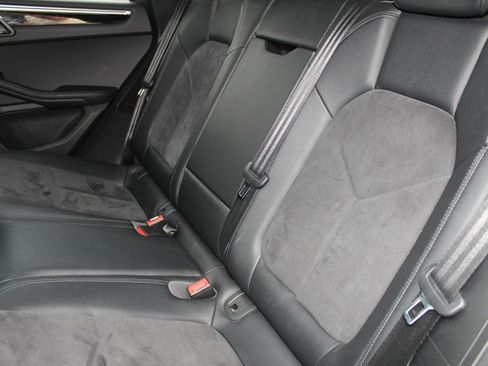 Used 2017 Porsche Macan AWD/4WD image 13