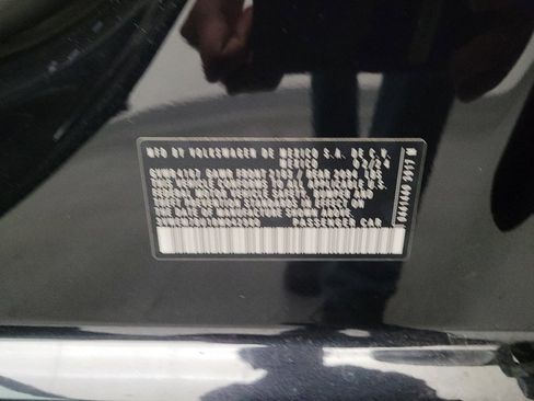 Used 2024 Volkswagen Jetta SE image 33