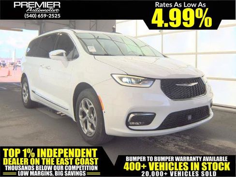 Used 2022 Chrysler Pacifica Limited AWD/4WD image 1