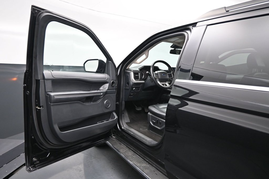 Used 2022 Ford Expedition XLT RWD image 8