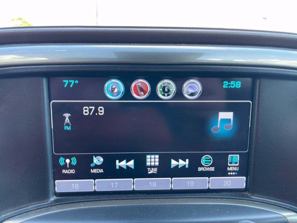 Used 2018 Chevrolet Silverado 1500 High Country AWD/4WD image 19