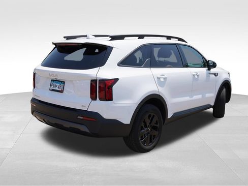 Certified 2023 Kia Sorento S AWD/4WD image 3