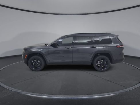 New 2026 Jeep Grand Cherokee L Limited w/ Limited Altitude Package AWD/4WD image 9
