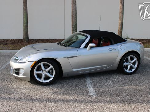 Used 2007 Saturn Sky w/ Premium Trim Pkg image 4