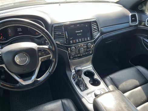 Used 2021 Jeep Grand Cherokee Limited image 13