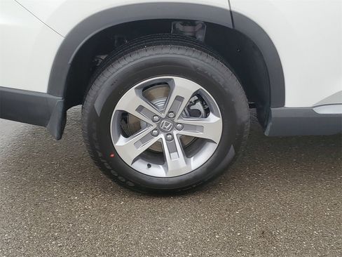 Used 2025 Honda Pilot EX-L image 5