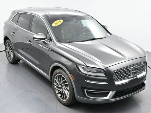 Used 2019 Lincoln Nautilus Reserve AWD/4WD image 42