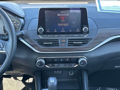 Used 2023 Nissan Altima 2.5 SV image 22