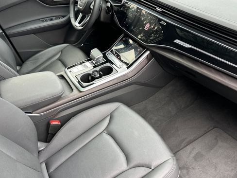Used 2023 Audi Q7 3.0T Prestige w/ Prestige Package image 31