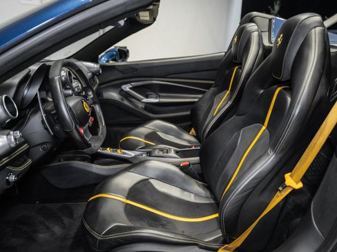 Used 2023 Ferrari F8 Tributo RWD image 2
