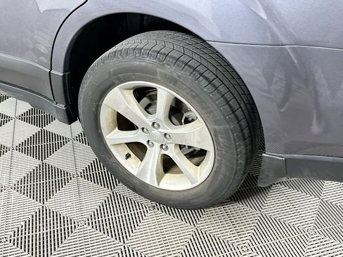 Used 2014 Subaru Outback 2.5i Limited w/ Moonroof Package image 37