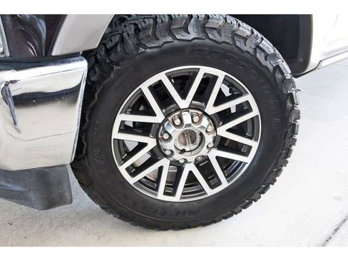 Used 2019 Ford F250 Lariat w/ Lariat Ultimate Package AWD/4WD image 29