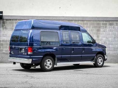 Used 2011 Ford E-150 and Econoline 150 w/ RV Plus Pkg RWD image 3