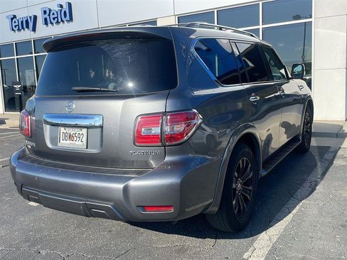 Used 2019 Nissan Armada Platinum w/ Captain's Chairs Package RWD image 4