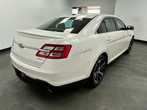 Used 2015 Ford Taurus SEL w/ Equipment Group 201A FWD image 7