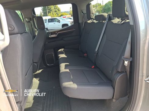 Certified 2026 Chevrolet Silverado 1500 RST AWD/4WD image 18